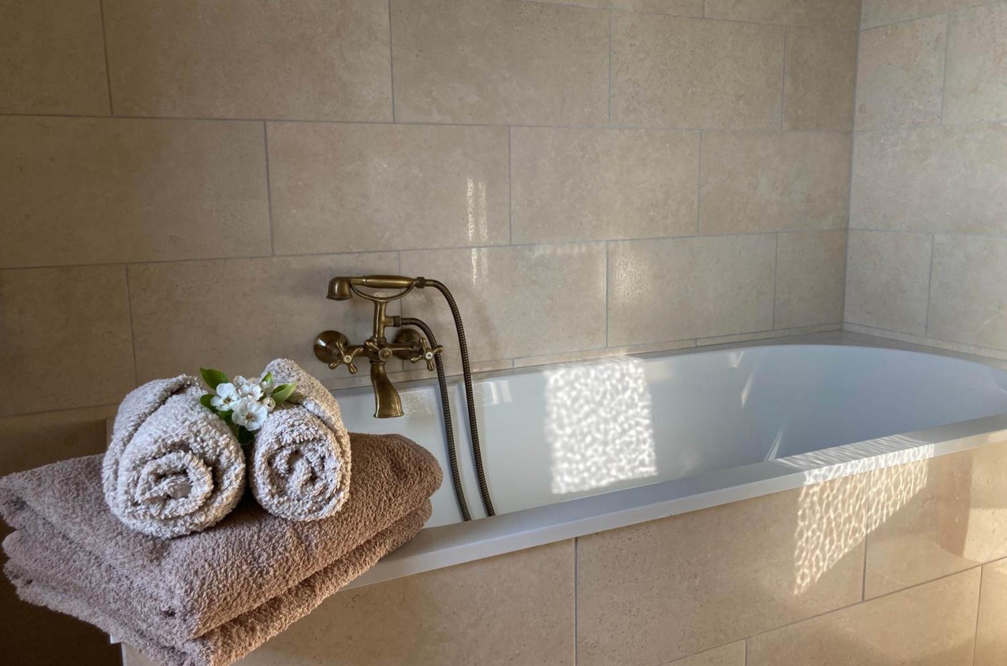Villa Verdicchio - B&B With Wellness For Winelovers Cupramontana Kamer foto